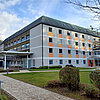 Das Bild zeigt die ehemalige Klinik Vinzentinum in Ruhpolding.