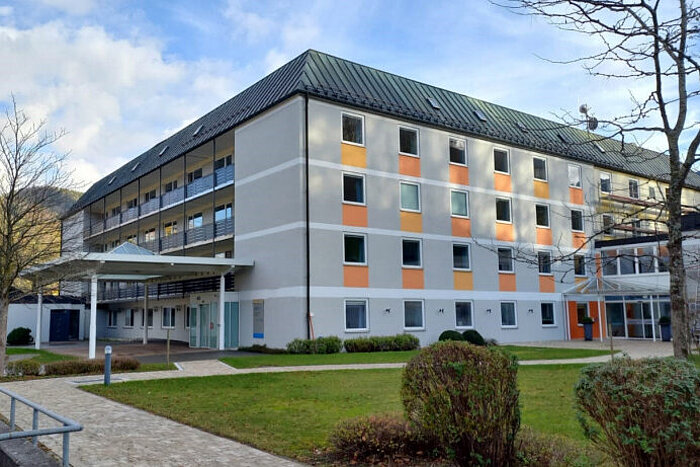 Das Bild zeigt die ehemalige Klinik Vinzentinum in Ruhpolding.